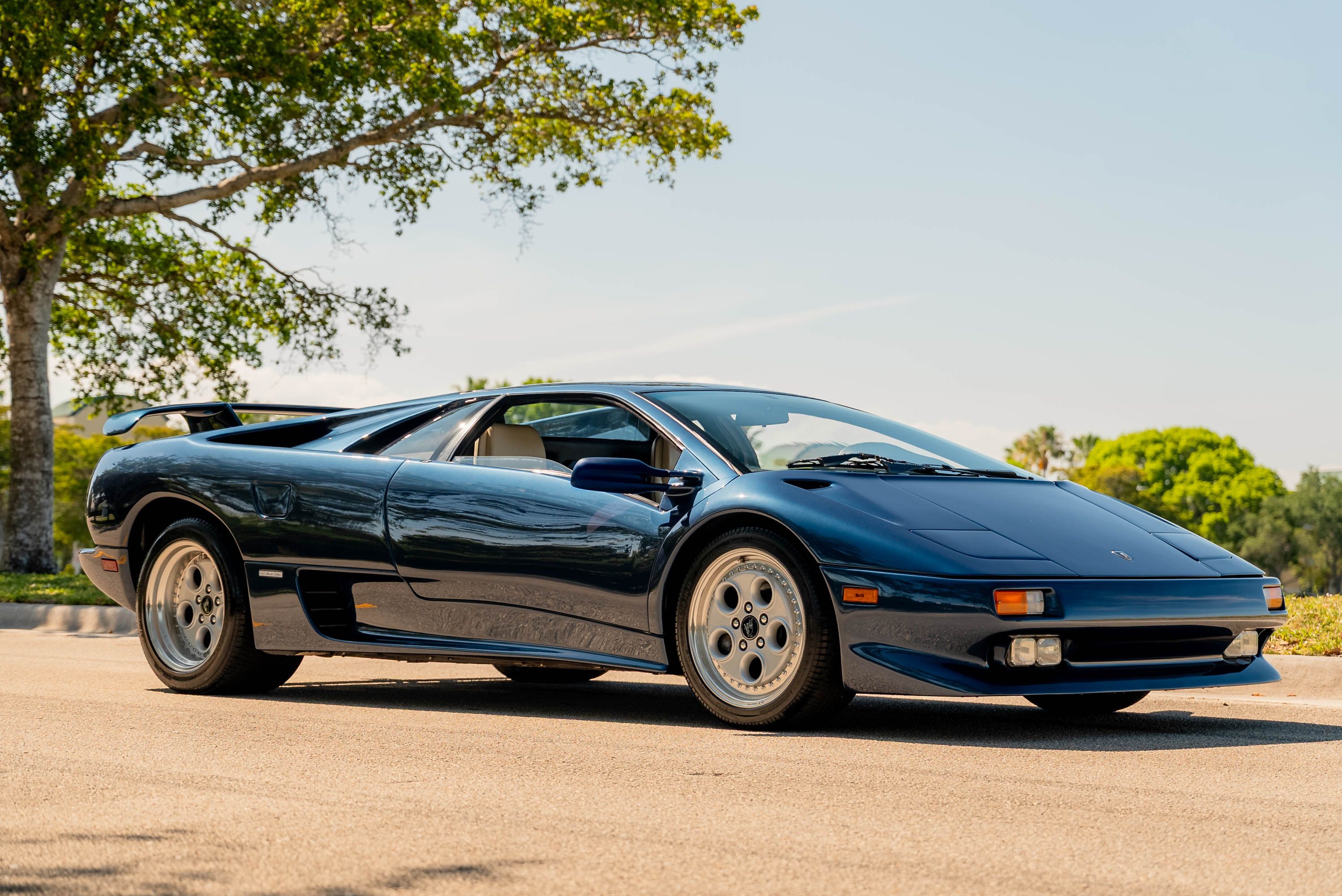 1991 Lamborghini Diablo Base