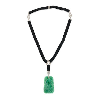 AN ART DECO CARVED JADE, PLATINUM, AND DIAMOND NECKLACE