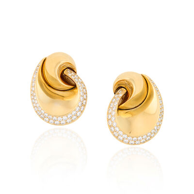 MARINA B: A PAIR OF 18K GOLD AND DIAMOND EARRINGS