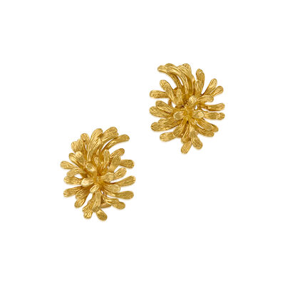 A PAIR OF GOLD EARCLIPS