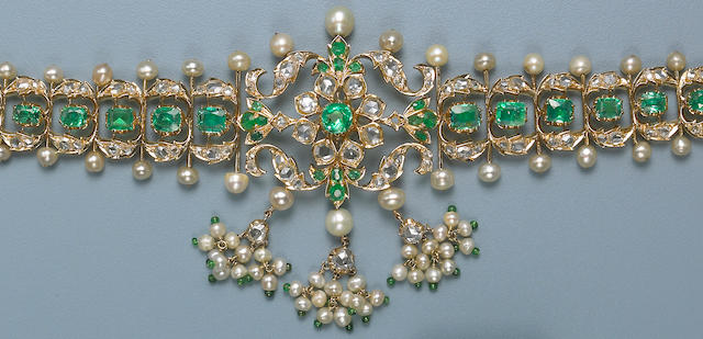 Bonhams : An Indian emerald, diamond, cultured pearl and gold choker