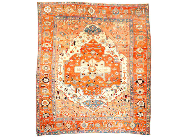 A Serapi carpet Northwest Persia, Size approximately 13ft 4in x 11ft 7in