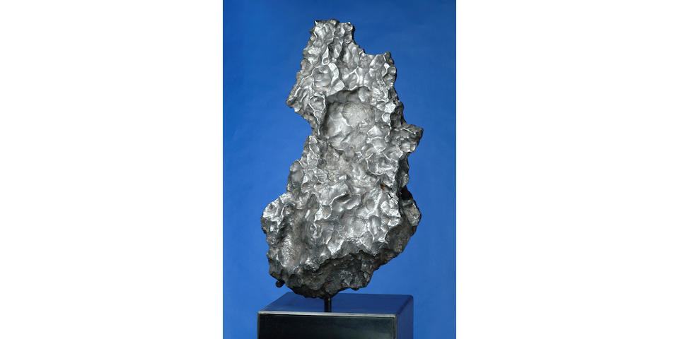 CAMPO DEL CIELO &#8212; OUTSTANDING SCULPTURAL IRON METEORITE FROM THE &#8220;VALLEY OF THE SKY&#8221;