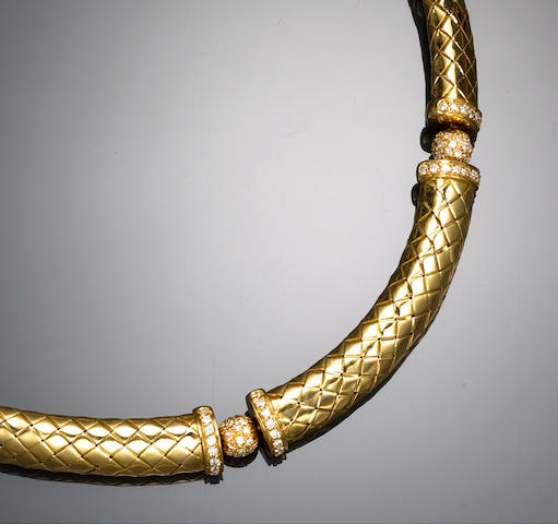 A diamond and eighteen karat gold necklace, Italian