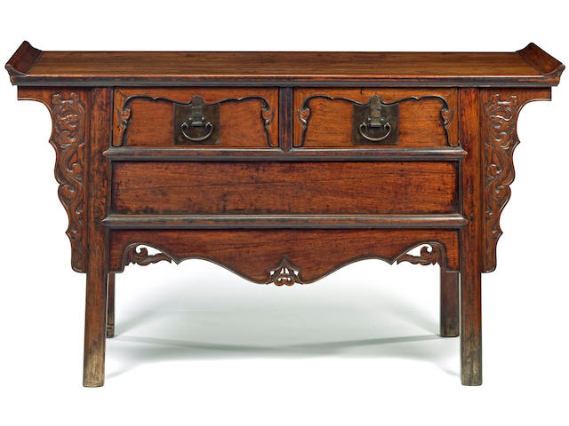 A huanghuali altar coffer with two drawers and carved side panels, Lianerchu 18th/19th Century
