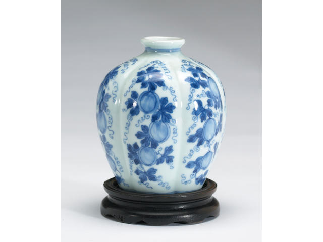 A small blue and white porcelain melon form jar Yongzheng Mark, 19th Century