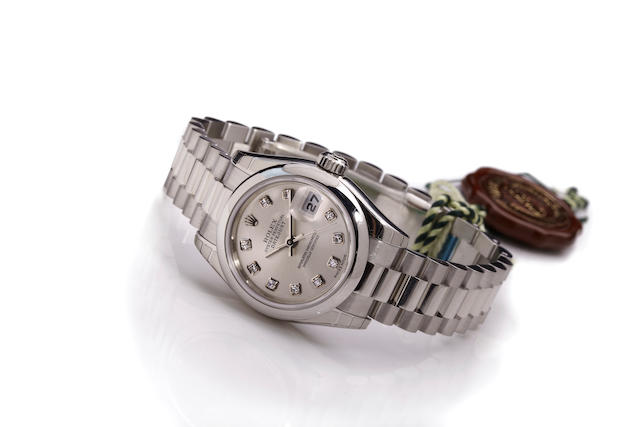 Rolex. A very fine platinum lady's automatic bracelet watch with diamond-set dialOyster Perpetual Datejust, Ref. 179166, Case. No. K574285, circa 2001.