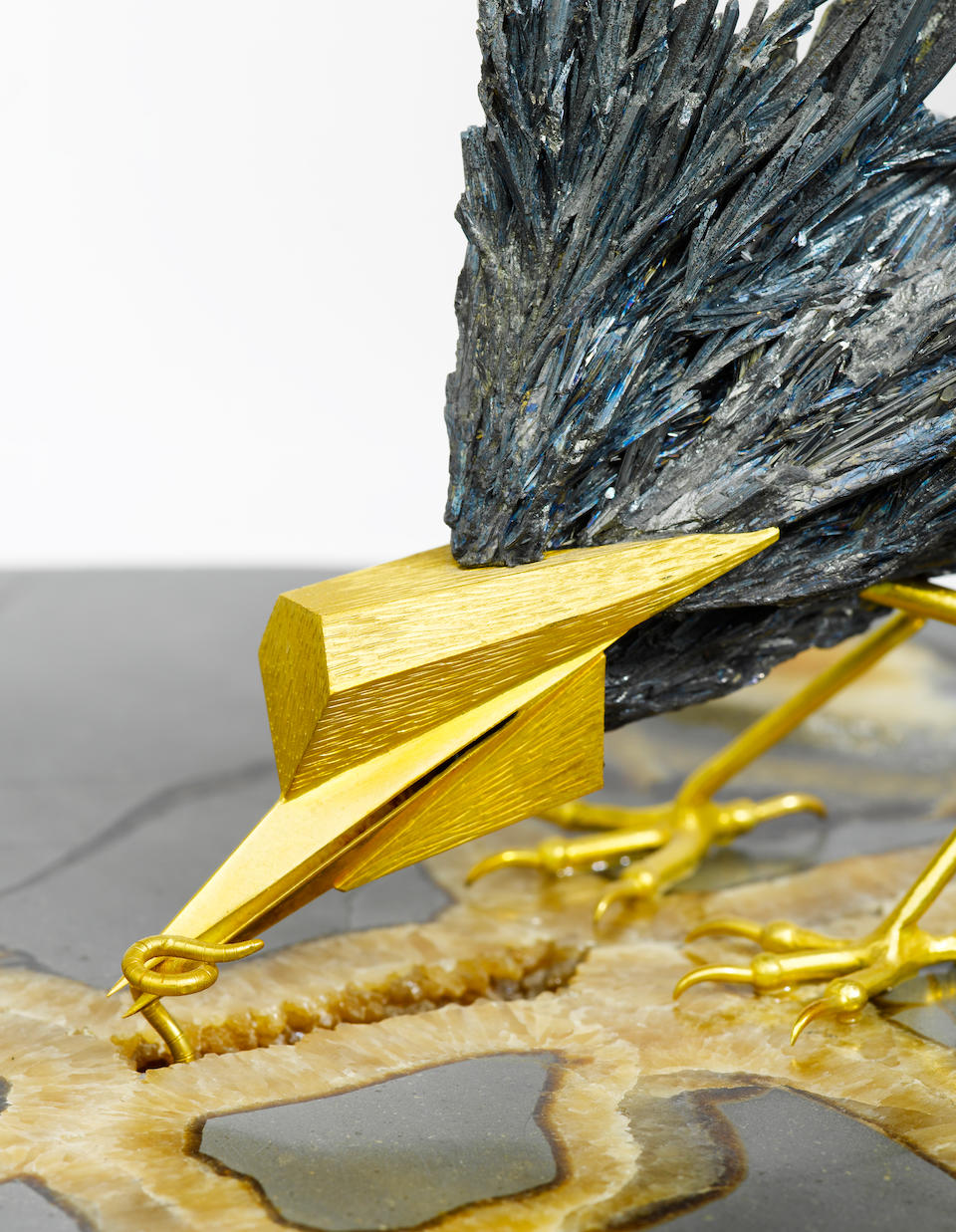 An agate, stibnite and eighteen karat gold objet d'art, Andrew Grima,