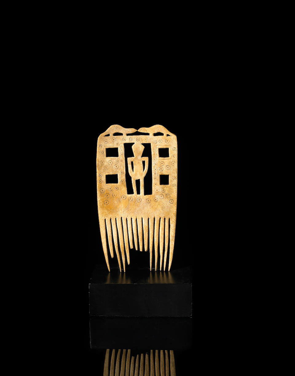 A rare Chinook or Quinault bone comb