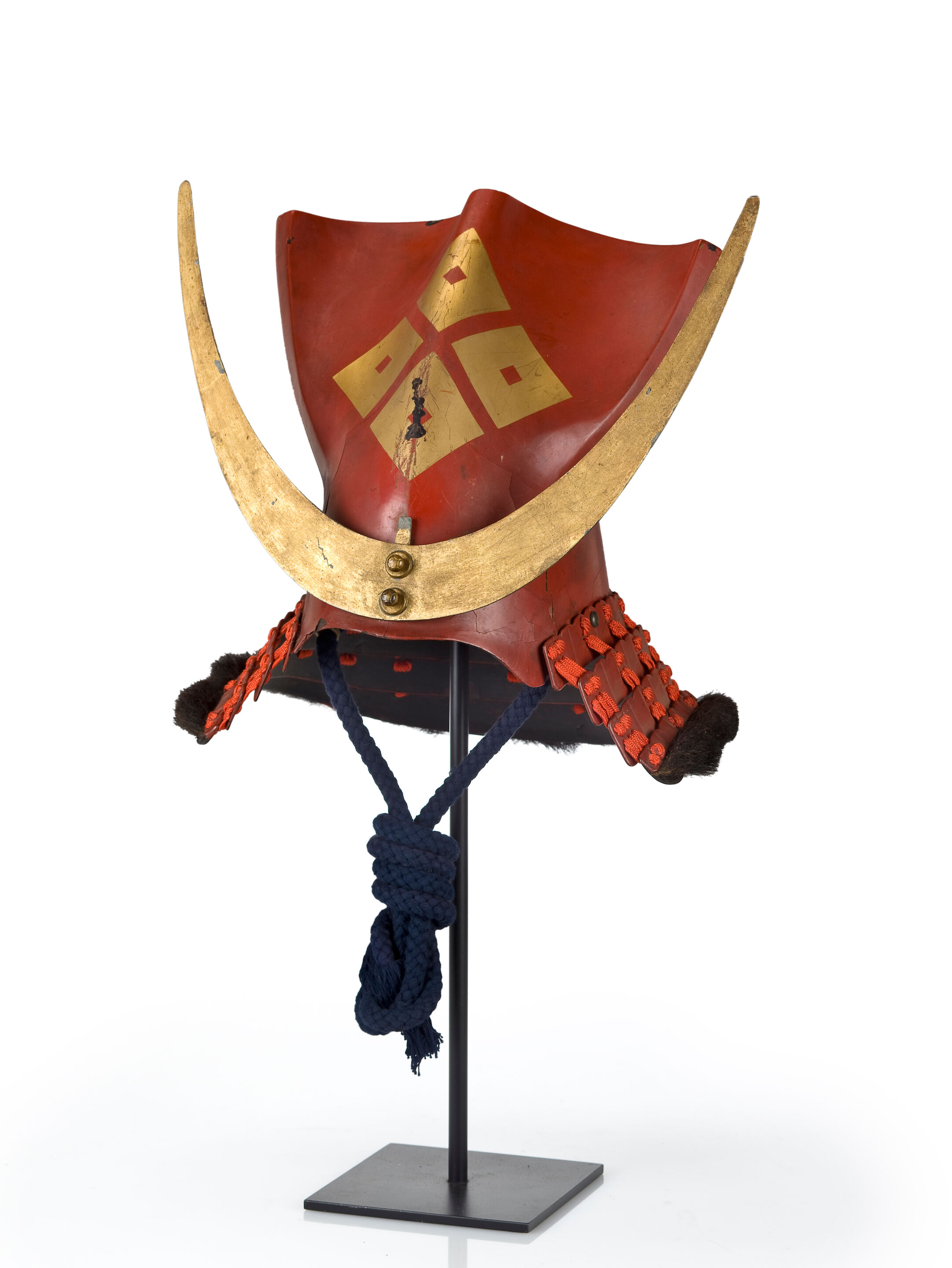 kabuto samurai japanese bonhams helmet kawari armor period edo warrior lot lacquer 0f d1 century shaped armas maedate 18th helmets