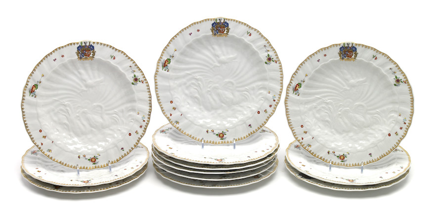 A set of twelve Mottehedeh Vista Alegre porcelain plates in the reproduction Meissen Swan Service pattern second half 20th century image 1