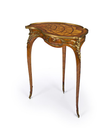 A Louis XV style gilt bronze mounted marquetry table à ouvrage coquille François Linke, index number 554 circa 1900 image 1
