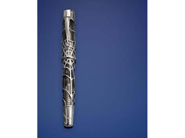 MONTBLANC: Magical Black Widow Ateliers Priv&#233;s Limited Edition 8 White Gold & Diamond Skeleton Fountain Pen