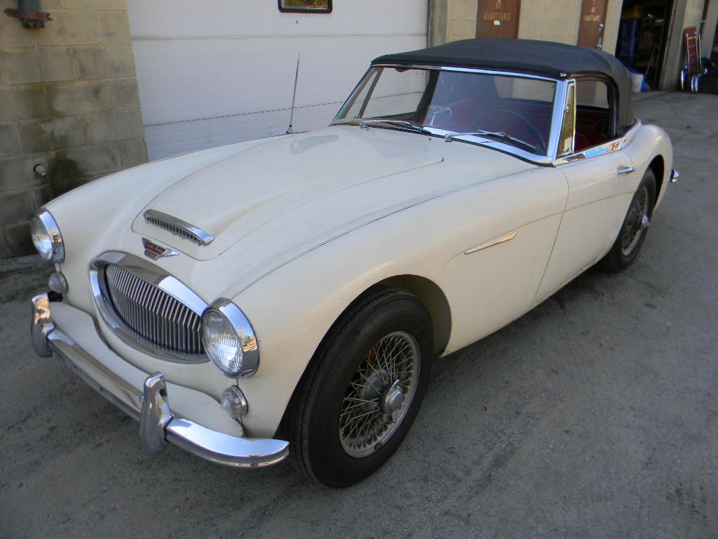 1964 Austin-Healey 3000 MkIII Convertible Chassis no. H-BJ8-L/27395 Engine...