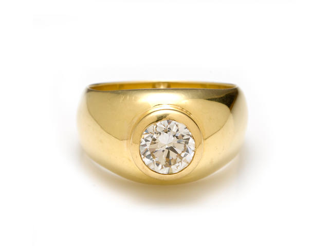 A diamond solitaire ring, French