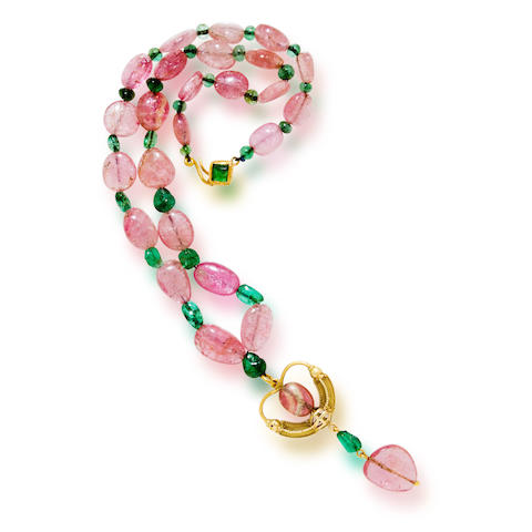 An emerald and pink tourmaline bead pendant necklace