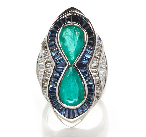 Bonhams : An emerald, sapphire and diamond ring