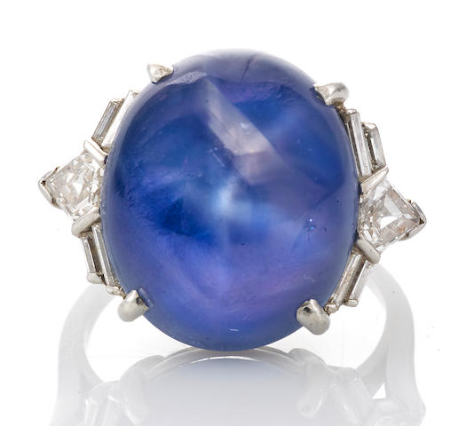 Bonhams : A star sapphire and diamond ring
