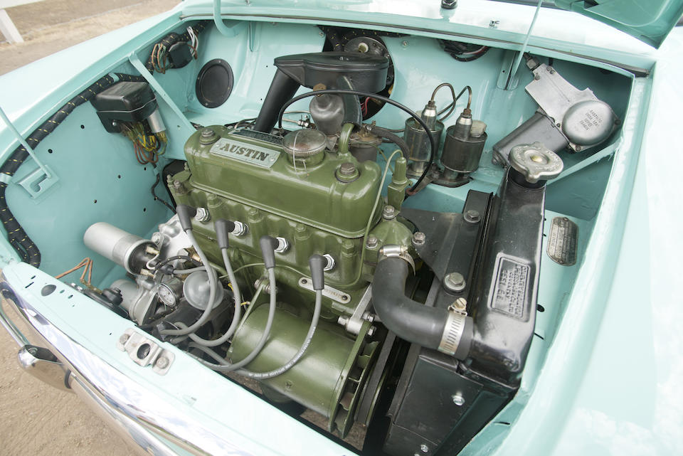 <b>1962 AUSTIN MINI BEACH CAR  </b><br />Chassis no. A-AY1L-197664 <br />Engine no. 8AM-U-H264329