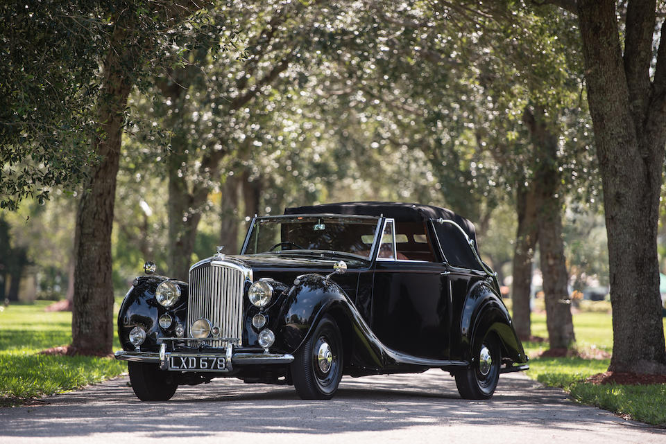 Elegant Three-Position Drophead Coupe by James Young1948 BENTLEY Mk VI DROPHEAD COUPE