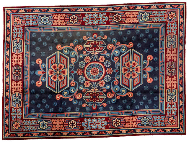 A Machine Made carpet size approximately 7ft. 11in. x 11ft. 2in.