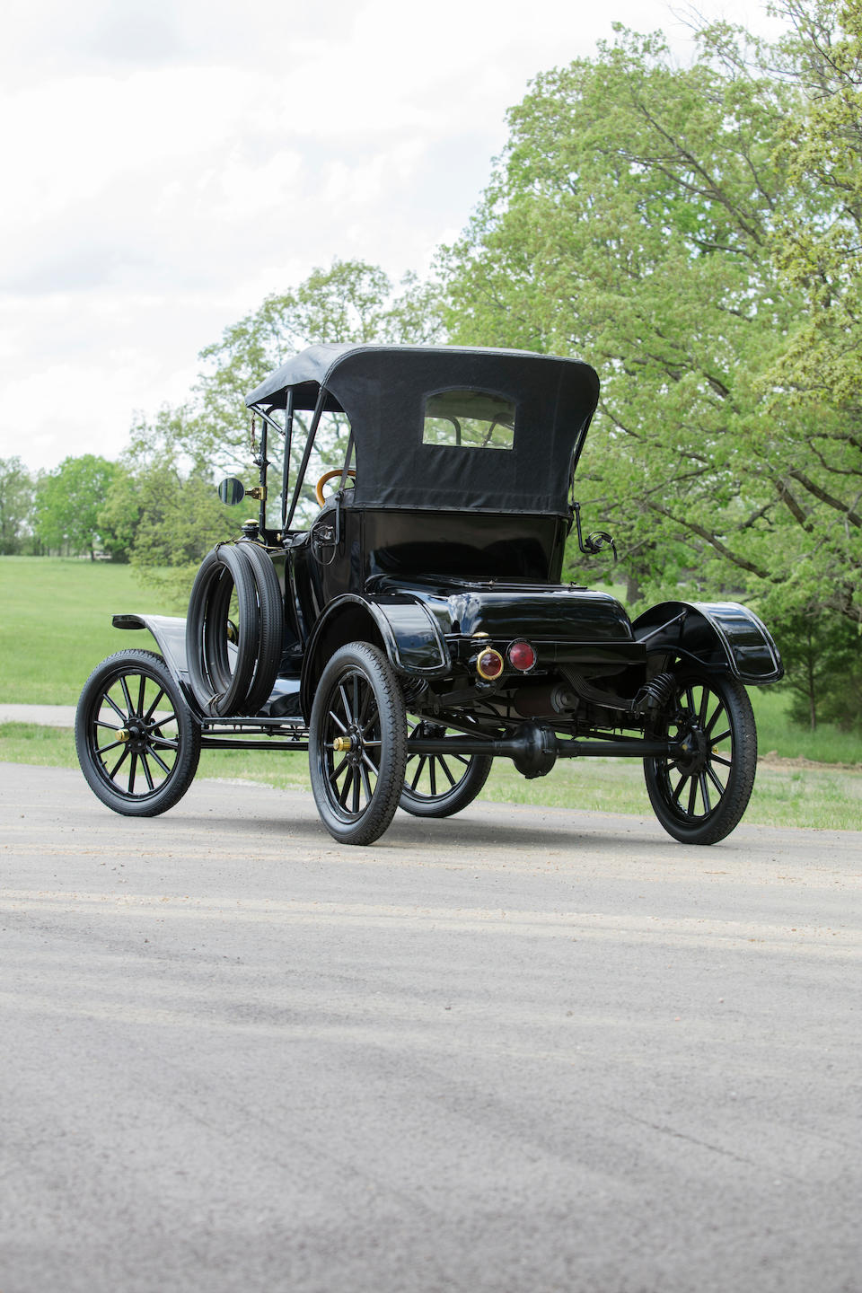 <B>1915 FORD MODEL T RUNABOUT<br /></B><BR />Chassis no. 714840