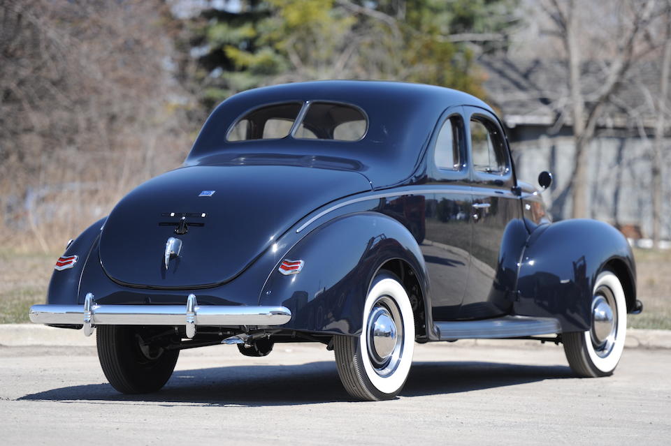 <B>1940 FORD 5-WINDOW COUPE</B>