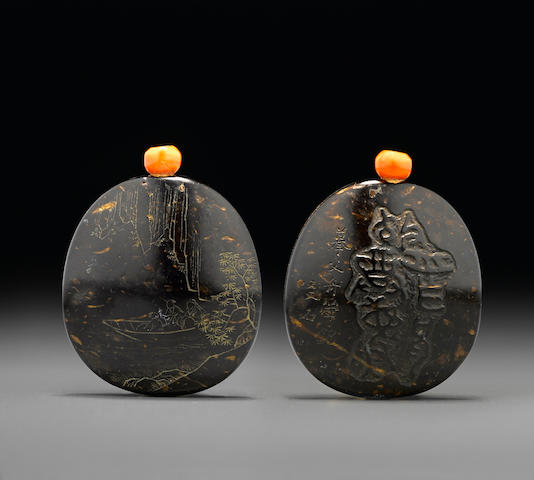 A rare inscribed coconut-shell snuff bottle  1800-1880