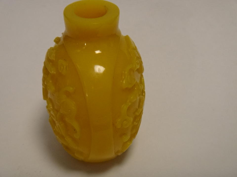 A yellow glass snuff bottle Imperial, Palace Workshops, Beijing, 1750-1820