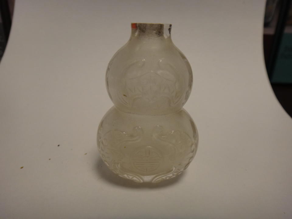 A double-gourd rock crystal snuff bottle 1730-1820