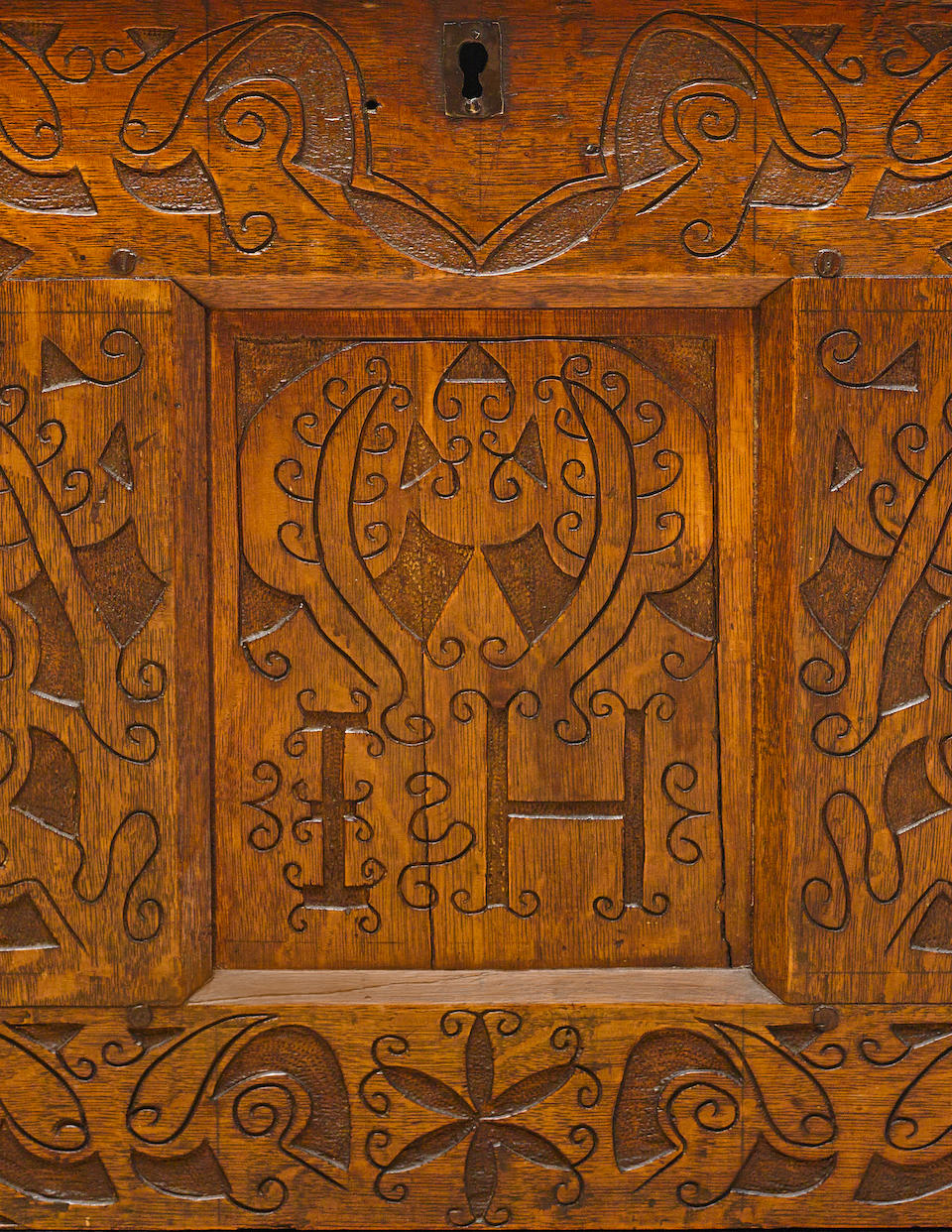The extraordinary Hovey-Wadsworth Family joined oak and pine "Hadley" chest with single drawer Massachusetts early 18th century