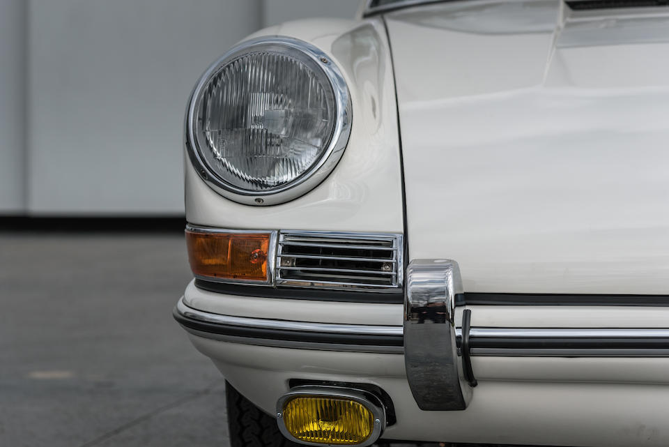 <b>1965 Porsche 911 2.0 Coupe</b><br />Chassis no. 302527<br />Engine no. 902677