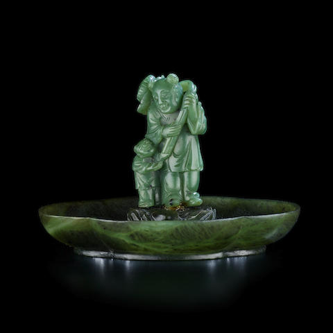 A SPINACH JADE FIGURE OF TWO BOYS Qing dynasty