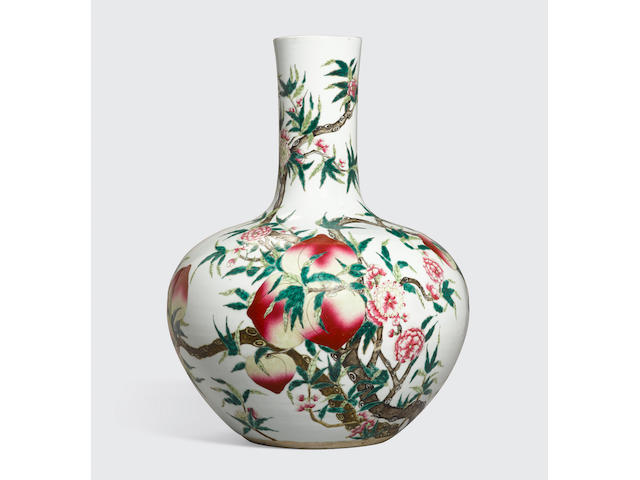 A large famille-rose stick neck vase, tianqiuping Qianlong mark, late Qing dynasty
