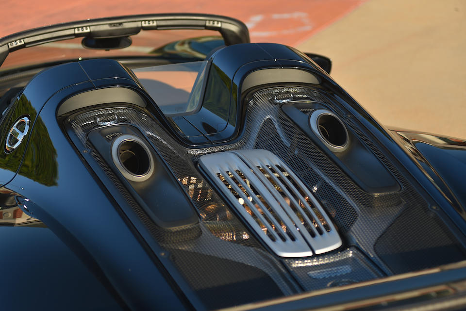 <b>2015 Porsche 918 "WEISSACH" SPYDER</b><br />VIN. WP0CA2A18FS800586