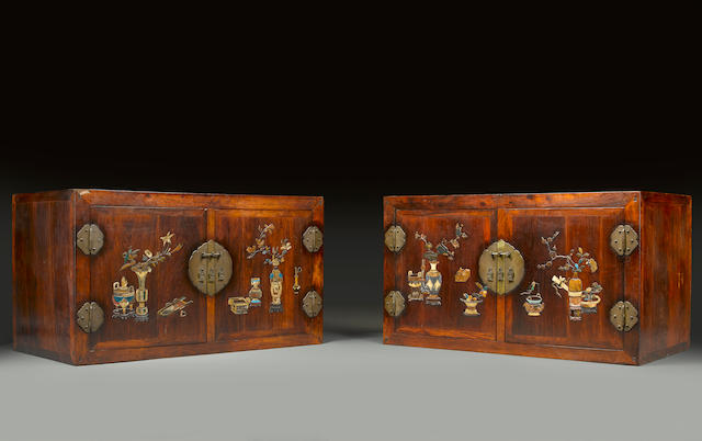 A magnificent and massive pair of huanghuali inlaid hat-chests 17th/18th century (2)