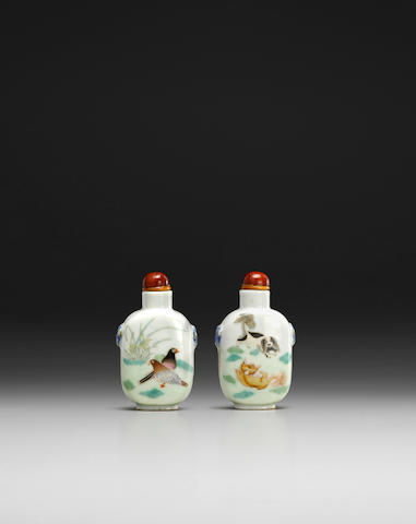 A FAMILLE ROSE 'DOVES AND DOGS' SNUFF BOTTLE Daoguang mark and of the period