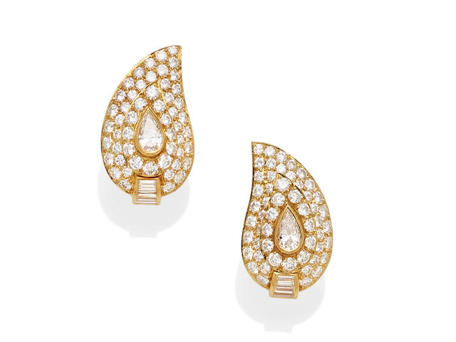 A pair of diamond and 18k gold ear clips,  Van Cleef & Arpels