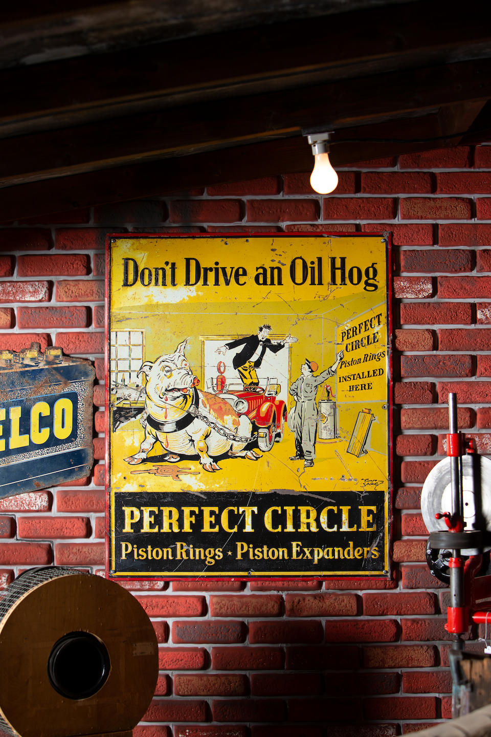 PERFECT CIRCLE PISTON RINGS &#8211; PISTON EXPANDERS 'DON'T DRIVE AN OIL HOG',