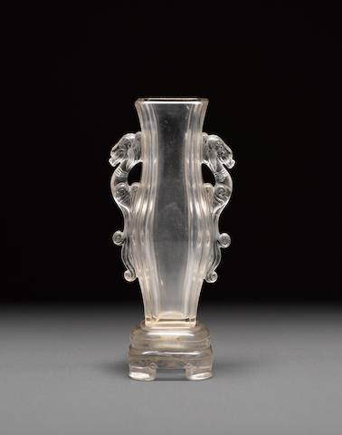 A rock crystal hu-form vase and stand Qing dynasty (2)