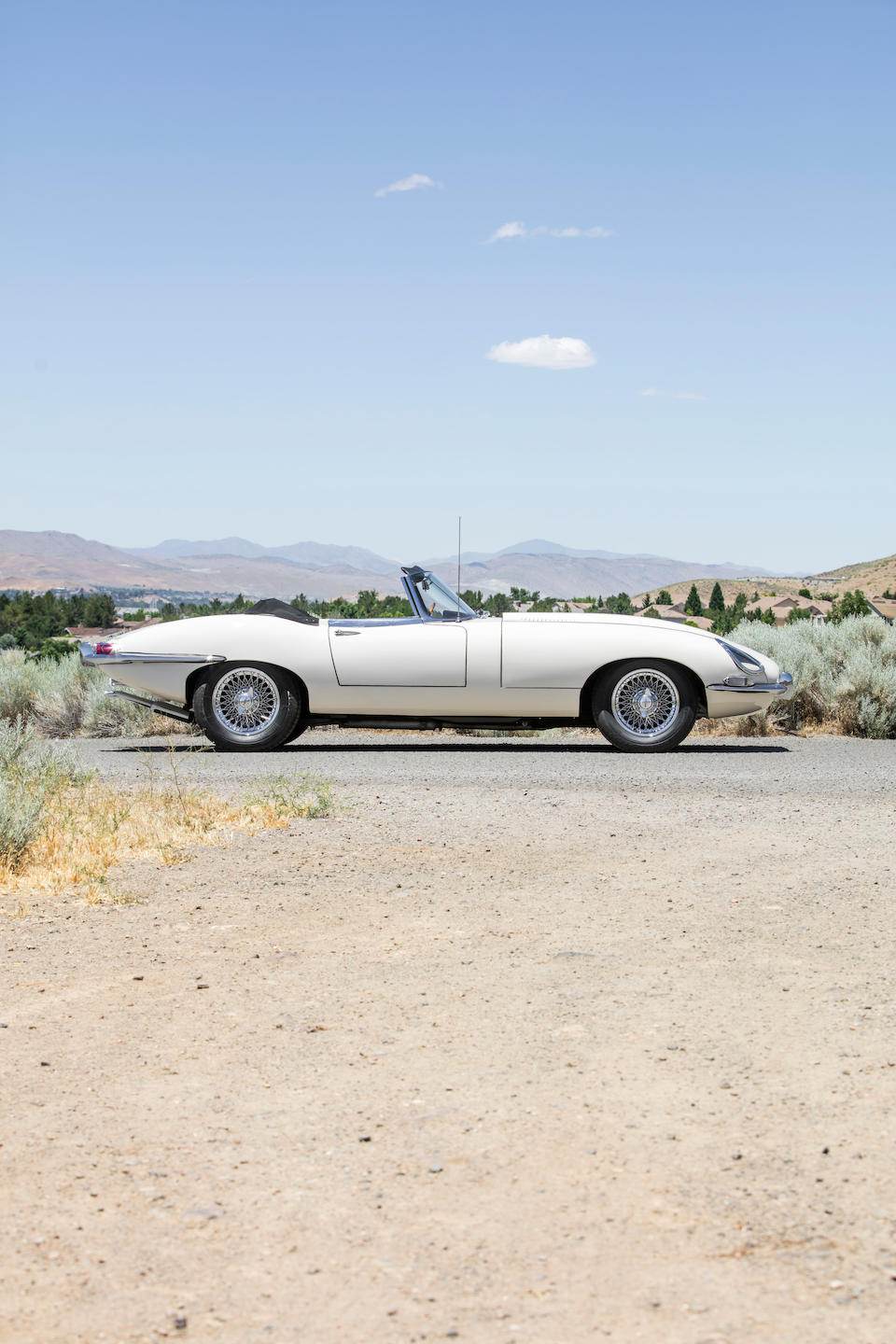 <b>1967 Jaguar E-Type Series 1 4.2 Roadster</b><br />Chassis no. 1E14325<br />Engine no. 7E11569-9