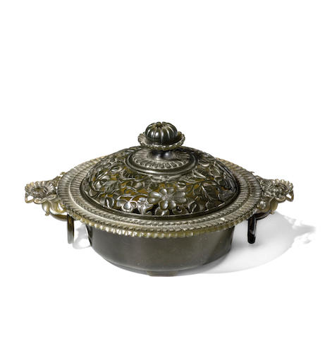 A MUGHAL-STYLE SPINACH-GREEN JADE CENSER AND COVER