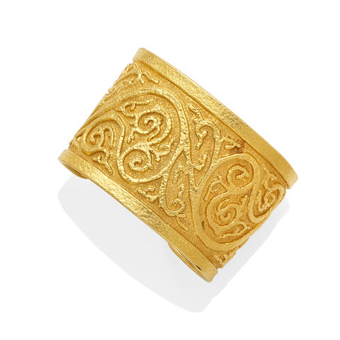 A gold cuff,  Lalaounis