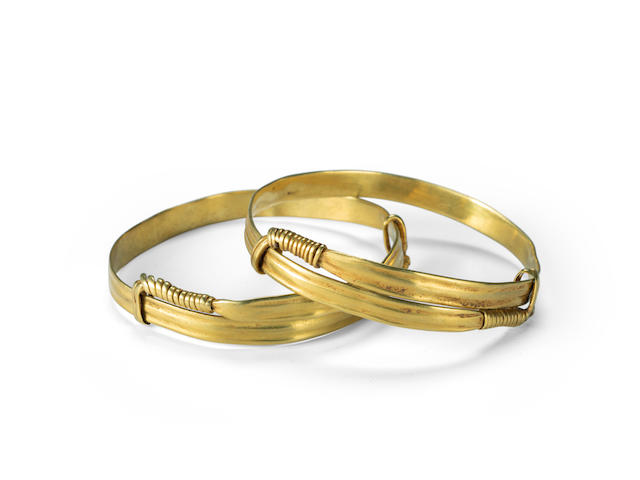 A pair of gold bracelets, tiaotuo  Song-Yuan dynasty (2)
