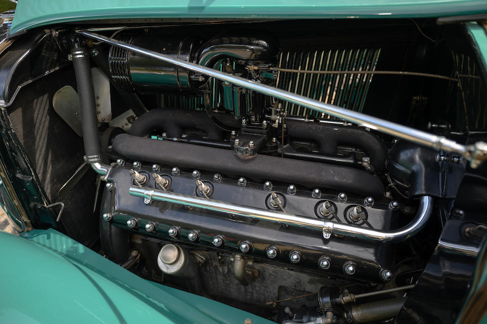 <b>1933 Lincoln Model KB Dual Cowl Phaeton  </b><br />Chassis no. KB 2408 <br />Engine no. KB 2408