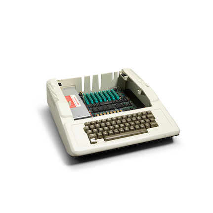 APPLE II, REV 0 Original Apple II Personal Computer, 1977, serial number 1134, with Disk II floppy disc drive image 3