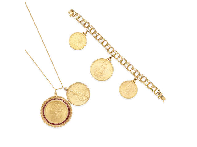 A GROUP OF USA GOLD COIN JEWELRY