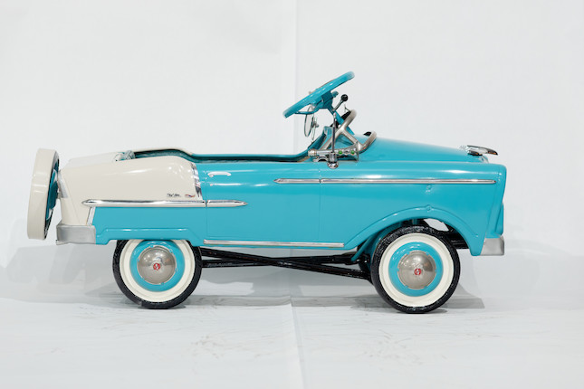 Vintage 'Shoebox -Chevy' style Pedal Car image 5