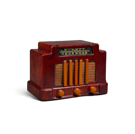 AN ADDISON MODEL 5 YELLOW AND MAROON CATALIN RADIO circa 1940height 8 3/4in (22.5cm); width 12in (30.5cm); depth 7in (18cm) image 1