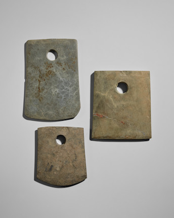 THREE NEOLITHIC MOTTLED DARK GRAY STONE AXES, FU circa 5th-3rd millennium B.C. (3) image 2